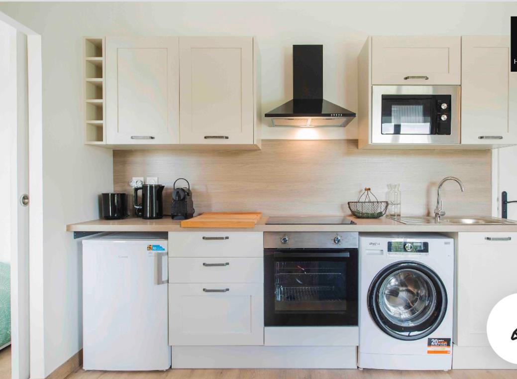 Cosy Loire, T2 Neuf, Front De Loire ,Vue Cathedrale,5Min A Pied Centre Ville Et Parking Prive ออร์เลออง ภายนอก รูปภาพ